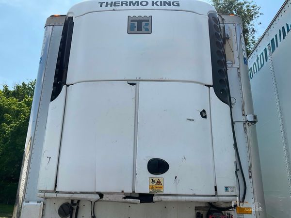 2011 Utility 3000R Reefer Trailer- Thermo King SB-210