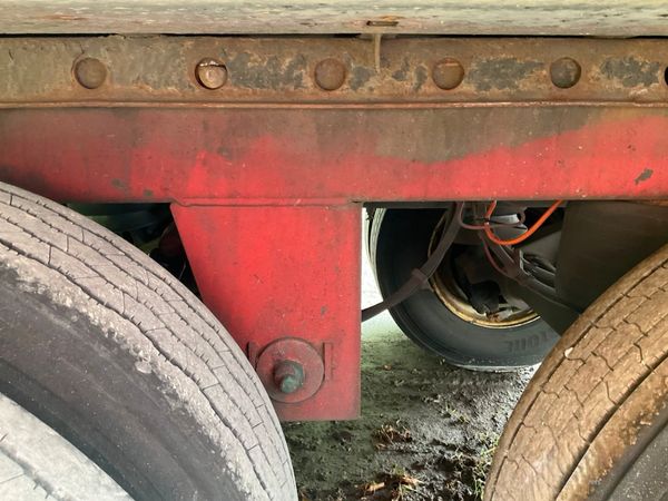 2011 Utility 3000R Reefer Trailer- Thermo King SB-210