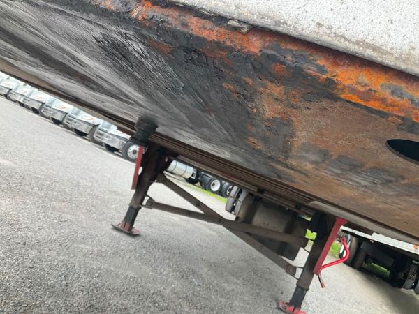 2008 Utility 3000R Reefer Trailer- Thermo King SB-210