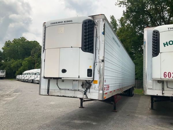 2008 Utility 3000R Reefer Trailer- Thermo King SB-210