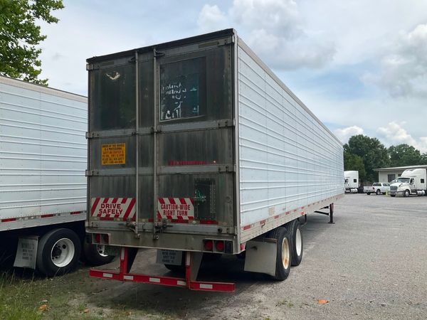 2008 Utility 3000R Reefer Trailer- Thermo King SB-210