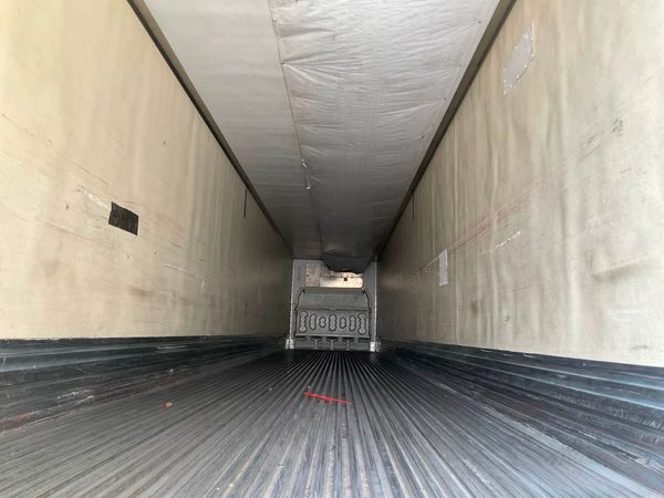 2011 Utility 3000R Reefer Trailer- Thermo King SB-210