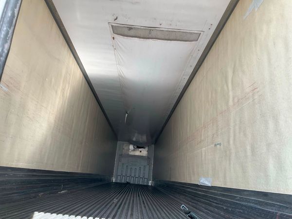 2011 Utility 3000R Reefer Trailer- Thermo King SB-210