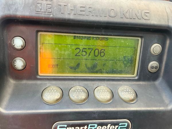 2011 Utility 3000R Reefer Trailer- Thermo King SB-210