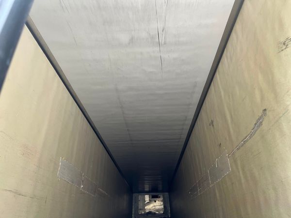 2011 Utility 3000R Reefer Trailer- Thermo King SB-210