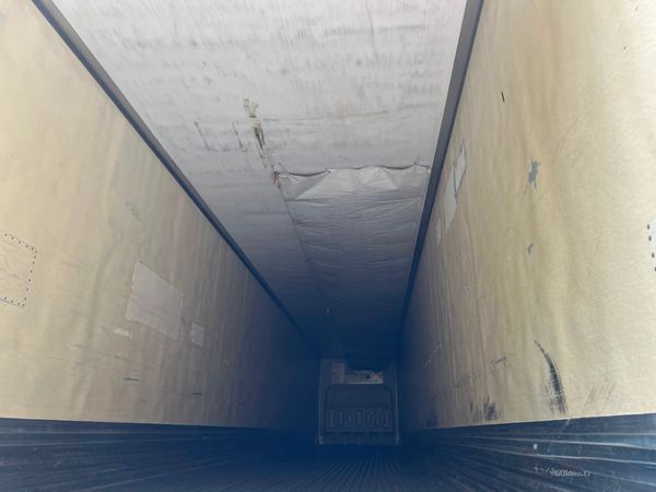 2011 Utility 3000R Reefer Trailer- Thermo King SB-210