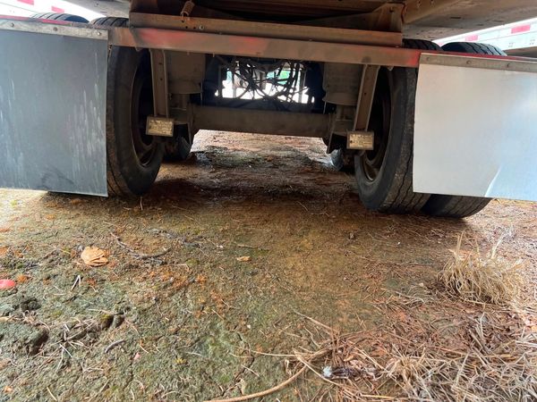 2011 Utility 3000R Reefer Trailer- Thermo King SB-210