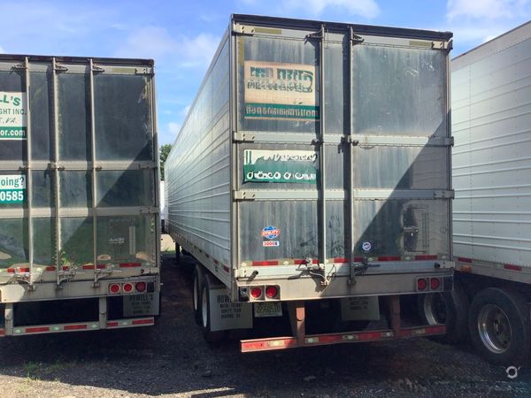 2011 Utility 3000R Reefer Trailer- Thermo King SB-210