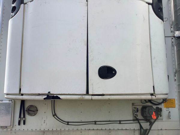 2011 Utility 3000R Reefer Trailer- Thermo King SB-210