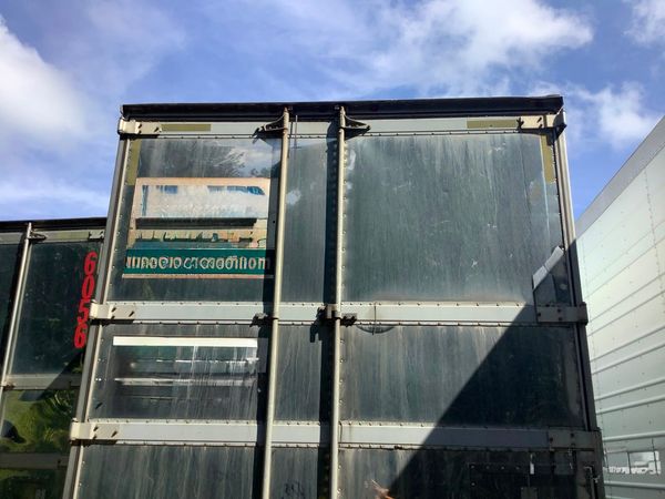 2011 Utility 3000R Reefer Trailer- Thermo King SB-210