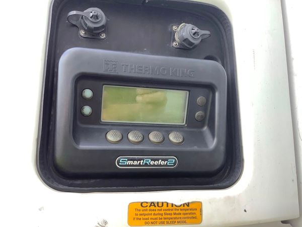 2011 Utility 3000R Reefer Trailer- Thermo King SB-210
