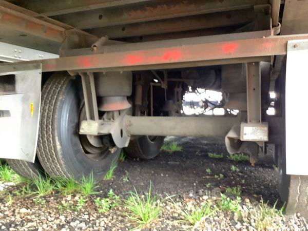 2011 Utility 3000R Reefer Trailer- Thermo King SB-210