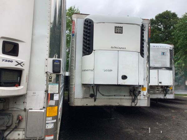 2011 Utility 3000R Reefer Trailer- Thermo King SB-210