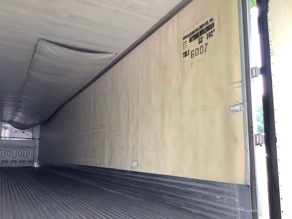 2011 Utility 3000R Reefer Trailer- Thermo King SB-210