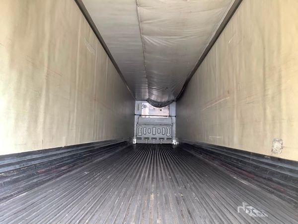 2011 Utility 3000R Reefer Trailer- Thermo King SB-210
