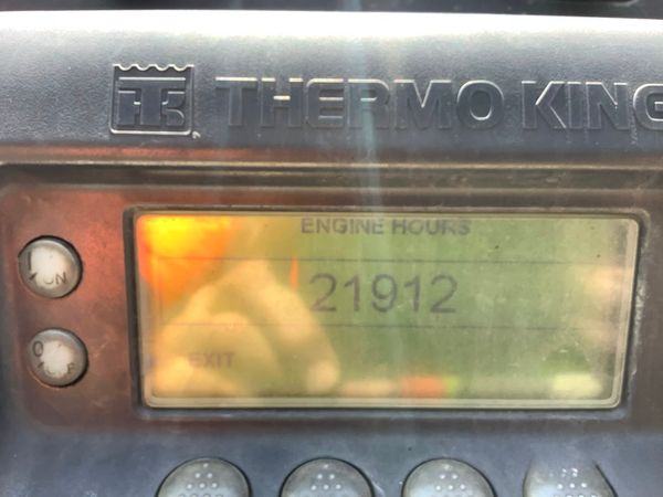 2011 Utility 3000R Reefer Trailer- Thermo King SB-210