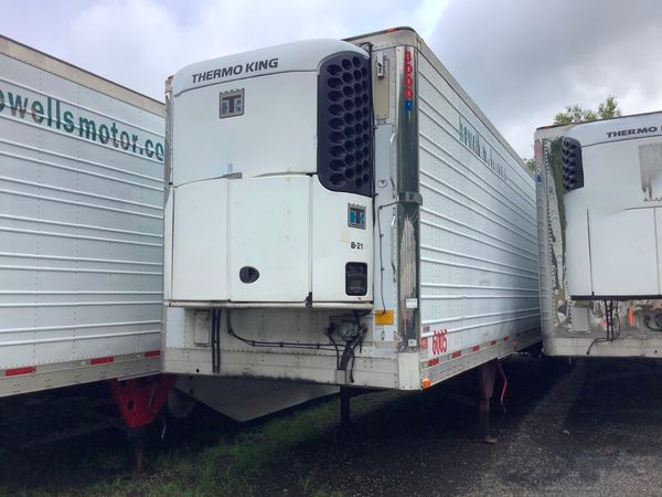 2011 Utility 3000R Reefer Trailer- Thermo King SB-210