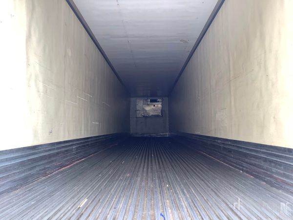 2011 Utility 3000R Reefer Trailer- Thermo King SB-210