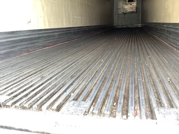 2011 Utility 3000R Reefer Trailer- Thermo King SB-210