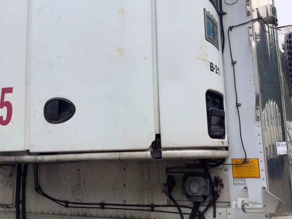 2011 Utility 3000R Reefer Trailer- Thermo King SB-210