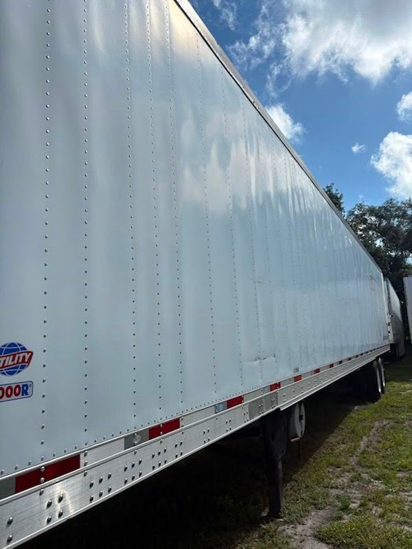 2018 Utility 3000R Reefer Trailer- Thermo King C600