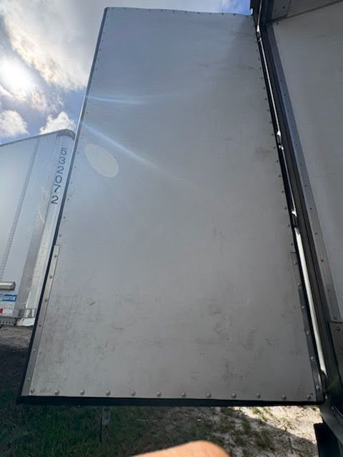 2018 Utility 3000R Reefer Trailer- Thermo King C600