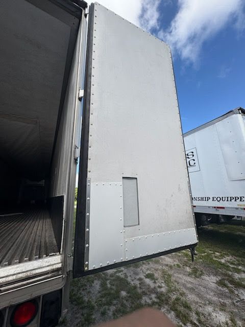 2018 Utility 3000R Reefer Trailer- Thermo King C600