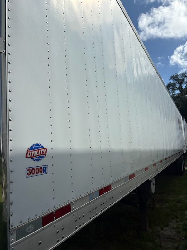 2018 Utility 3000R Reefer Trailer- Thermo King C600 