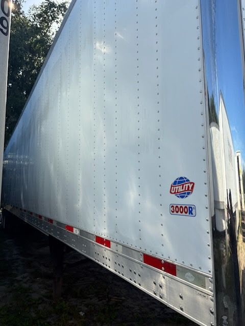2018 Utility 3000R Reefer Trailer- Thermo King C600