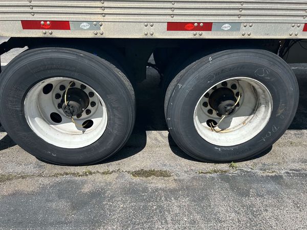 2017 Utility 3000R Multi Temp Reefer Trailer- Thermo King S610M
