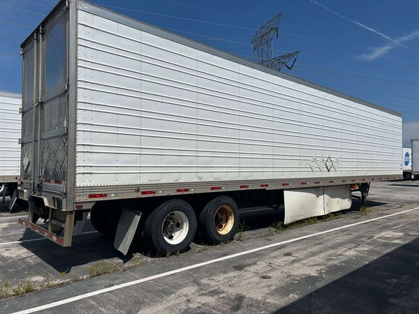 2017 Utility 3000R Multi Temp Reefer Trailer- Thermo King S610M