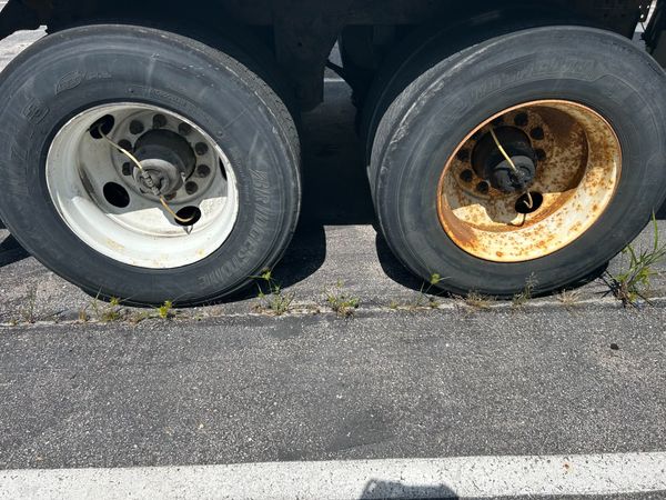 2017 Utility 3000R Multi Temp Reefer Trailer- Thermo King S610M