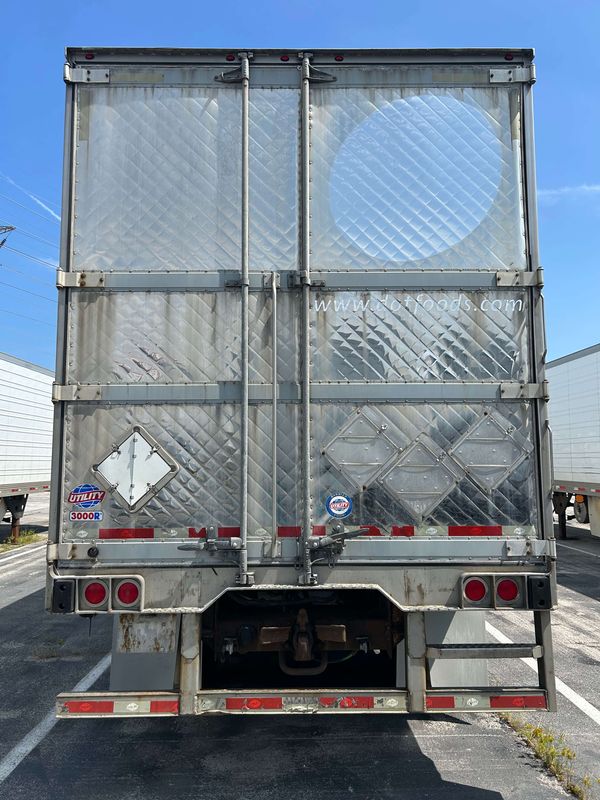 2017 Utility 3000R Multi Temp Reefer Trailer- Thermo King S610M