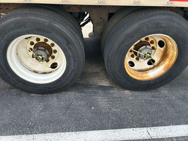 2017 Utility 3000R Multi Temp Reefer Trailer- Thermo King S610M