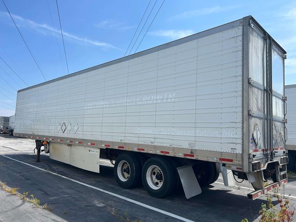 2017 Utility 3000R Multi Temp Reefer Trailer- Thermo King S610M