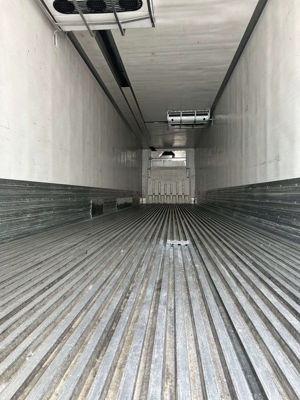 2017 Utility 3000R Multi Temp Reefer Trailer- Thermo King S610M