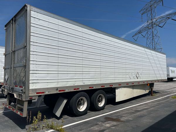 2017 Utility 3000R Multi Temp Reefer Trailer- Thermo King S610M