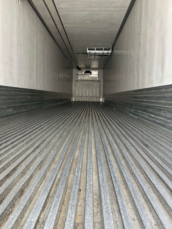 2017 Utility 3000R Multi Temp Reefer Trailer- Thermo King S610M