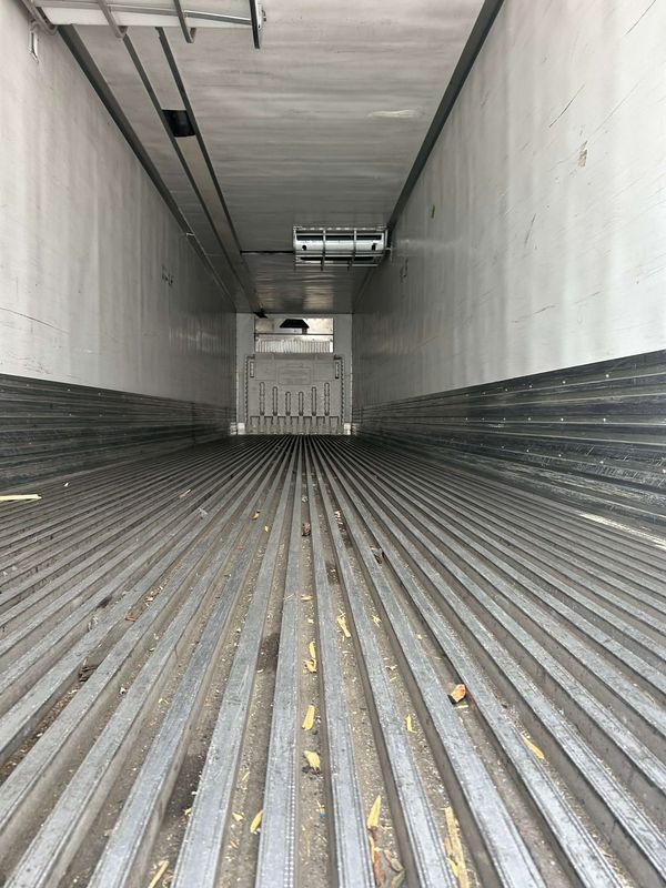 2017 Utility 3000R Multi Temp Reefer Trailer- Thermo King S610M